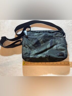 Ted Baker London Men's Camouflage Crossbody Bag - Black & Green